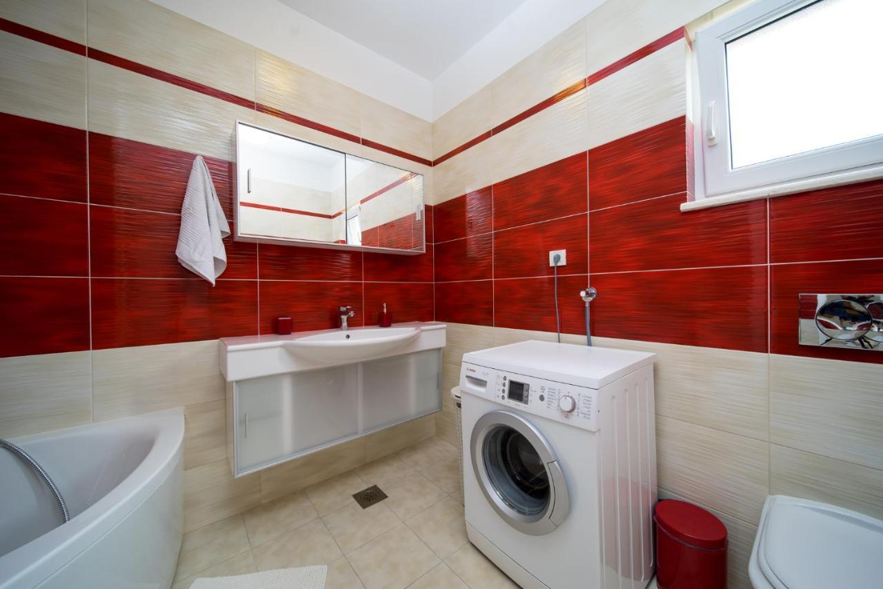 Apartment Toma Подстрана Екстер'єр фото